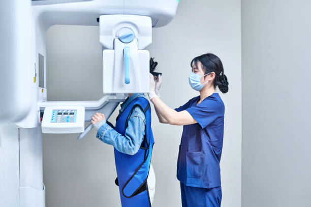 Best Emergency Dental Care for Broken or Chipped Teeth in Santa Anna, TX